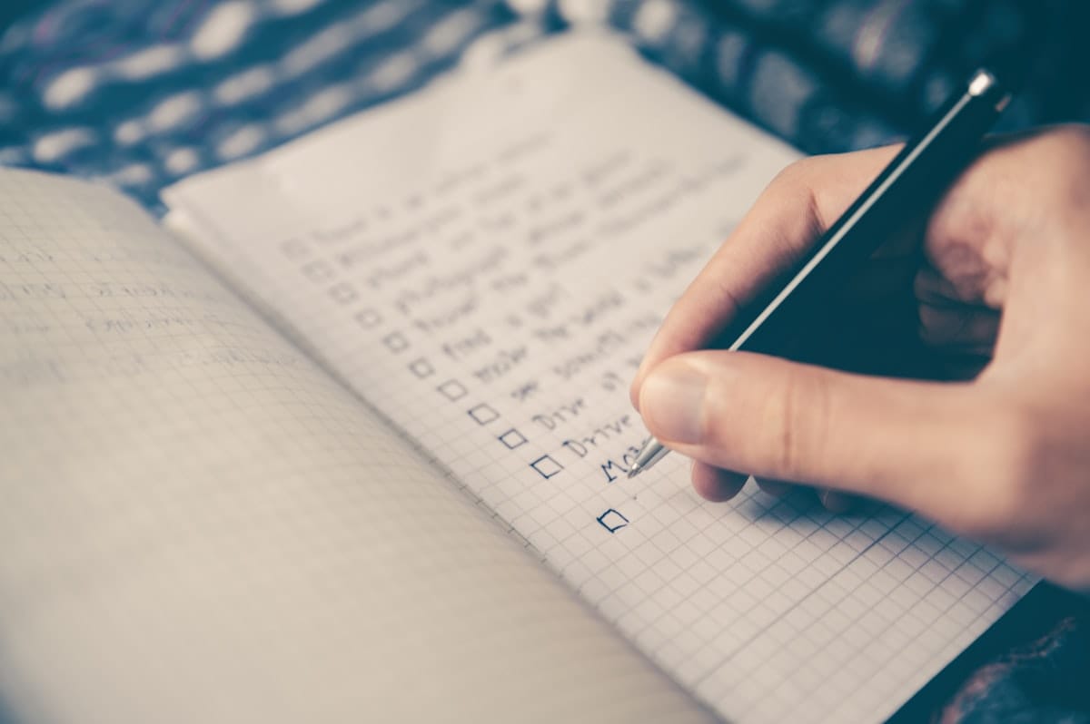 What Documents Do You Need for a UK Trip in 2026? - checklist notepad planning